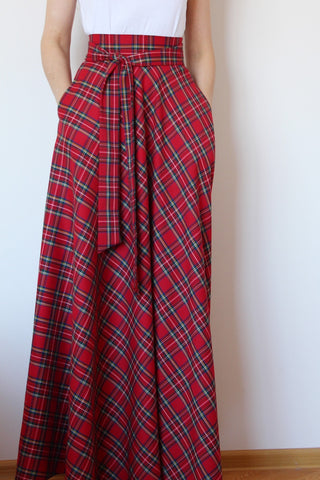 Red tartan maxi skirt Red plaid maxi skirt Red maxi skirt with pockets Red long skirt Red long plaid skirt Long woman skirt Maxi Skirt