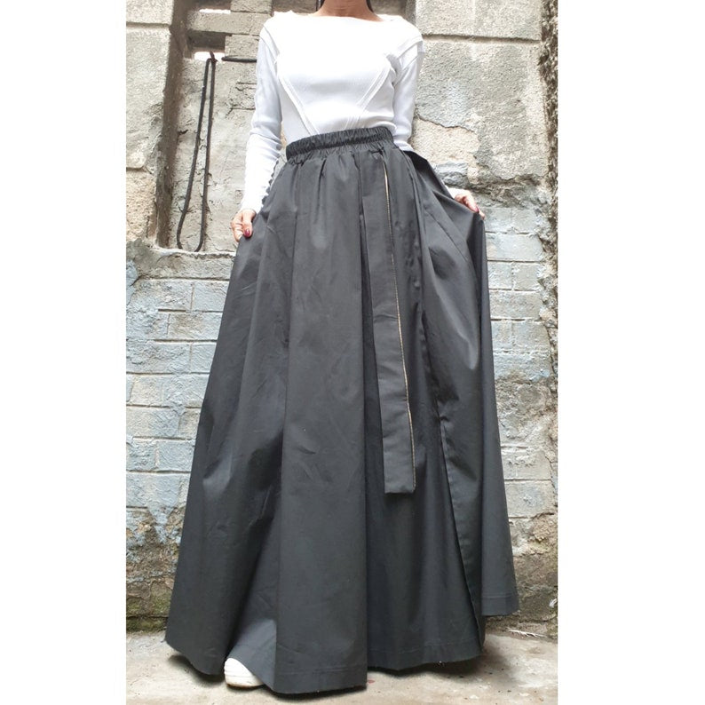 Long Flow Skirt with Pockets & Zipper – Soft Stretch Fabric, Wide Elastic Waist